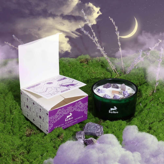 Hop Hare Ritualkerze Der Mond – Kerze und Verpackung thematisch arrangiert
