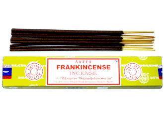 Satya Räucherstäbchen Weihrauch – Verpackung mit Stäbchen, Freisteller