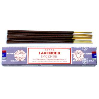 Satya Räucher-Stäbchen-Starterset (7 Düfte + 1 Mangoholz-Halter) - Räucherstäbchen - Hauttempel