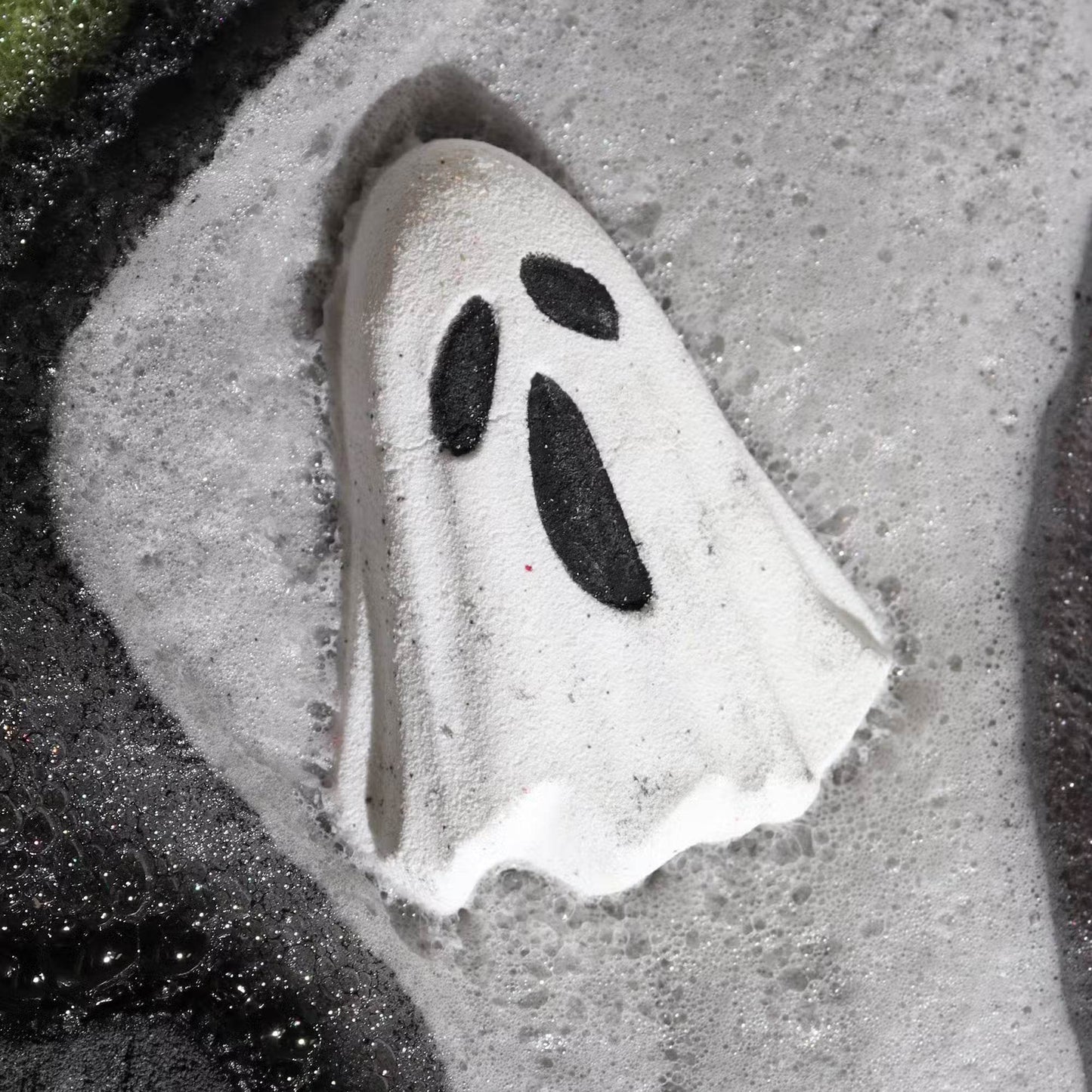 Gespenstige Halloween Badebombe Geist - Badebombe - Hauttempel