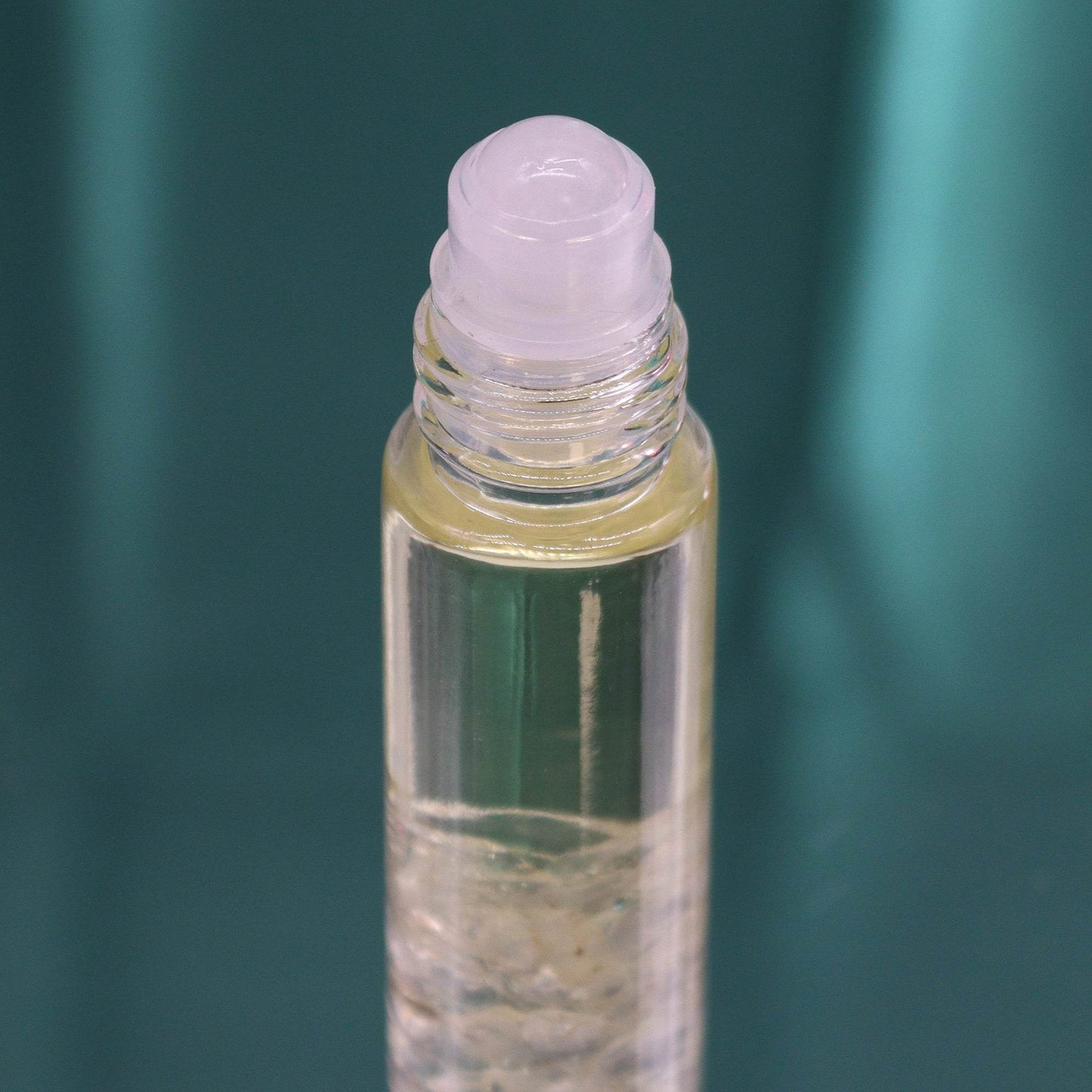 Tarot Edelstein-Roll-on mit Bergkristall - Der Löwe 10ml - Hop Hare© Tarot Edelstein-Roll-on - Hauttempel