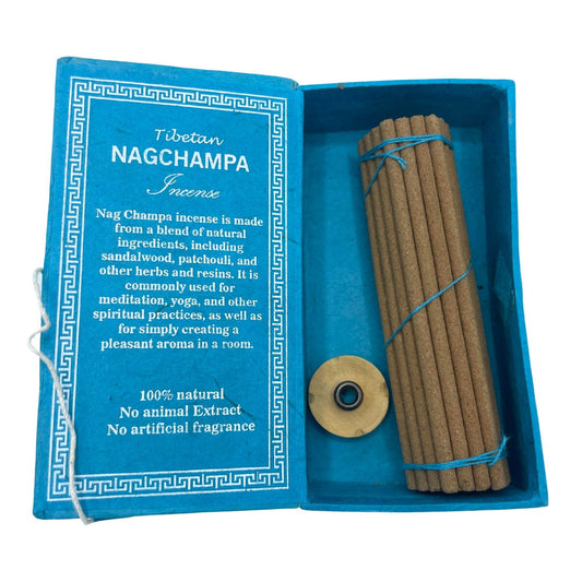 Himalaya Dhoop Räucherstäbchen Geschenkset Nag Champa – aufgeklappte Geschenkbox mit Halter und Stäbchen
