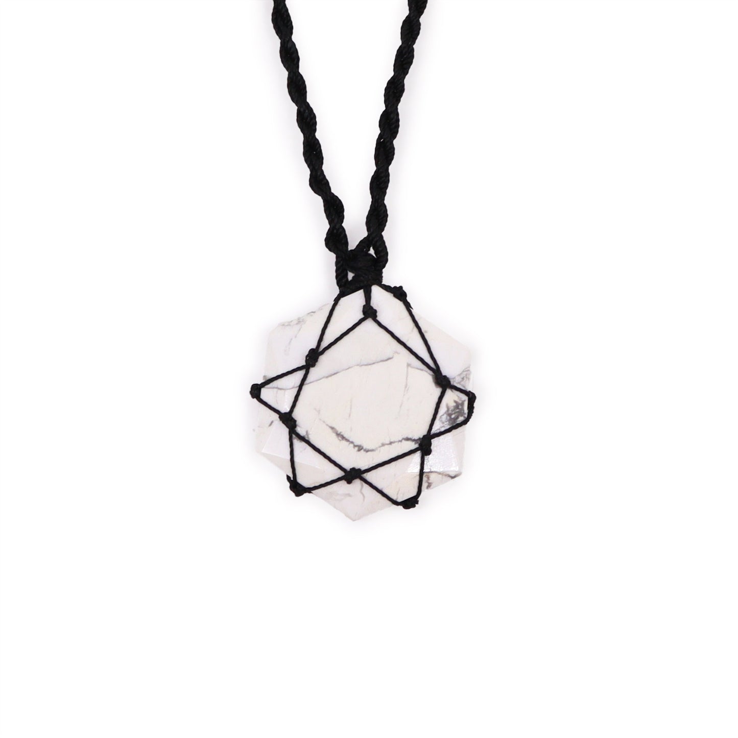 Halskette Geschnürter Edelsteinanhänger - Hexagon - Weißer Howlith