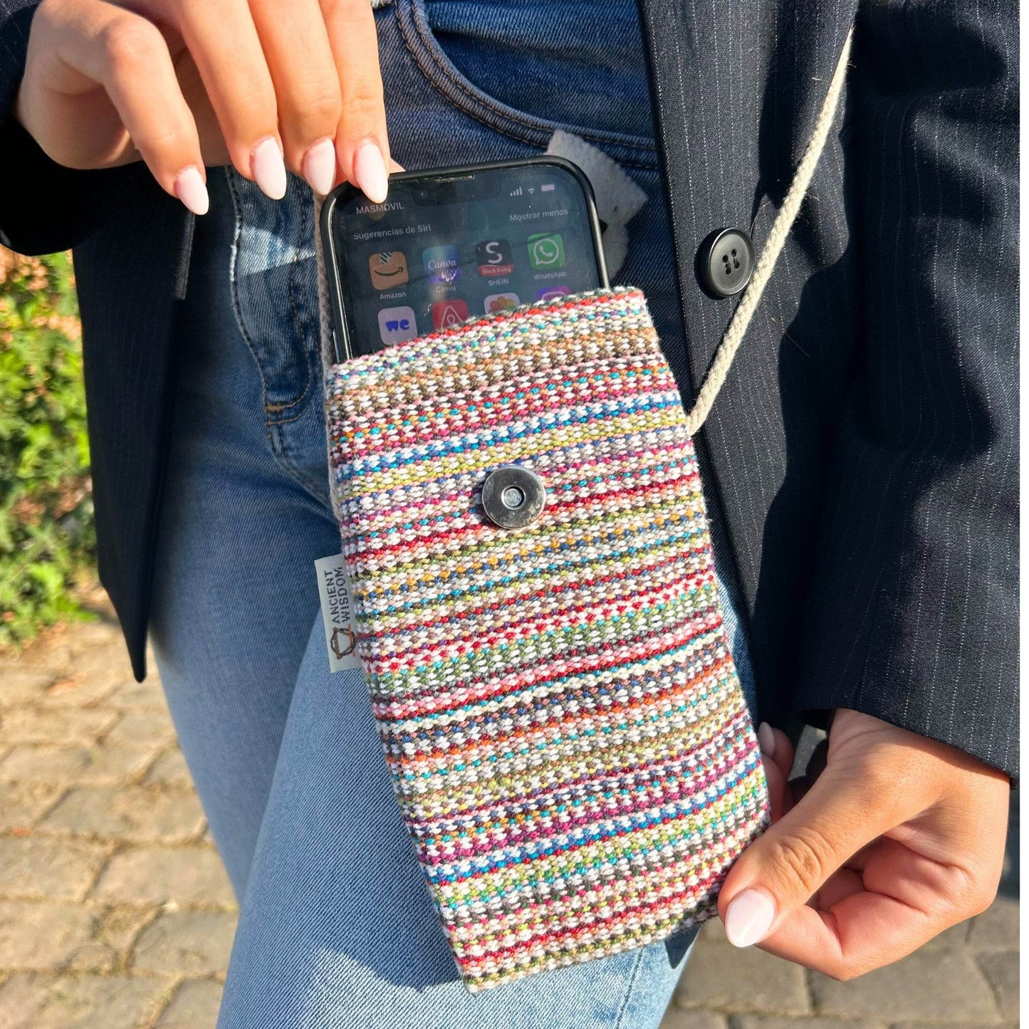 Handytasche - Bunte Streifen & Hasendekor - Handytasche - Hauttempel