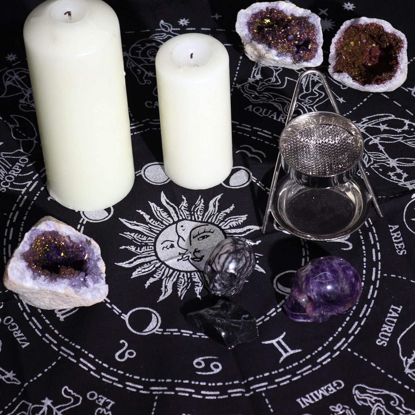 Esoterisches Altartuch mit Fransen - Horoskop - Esoteric Altar Cloth - Hauttempel