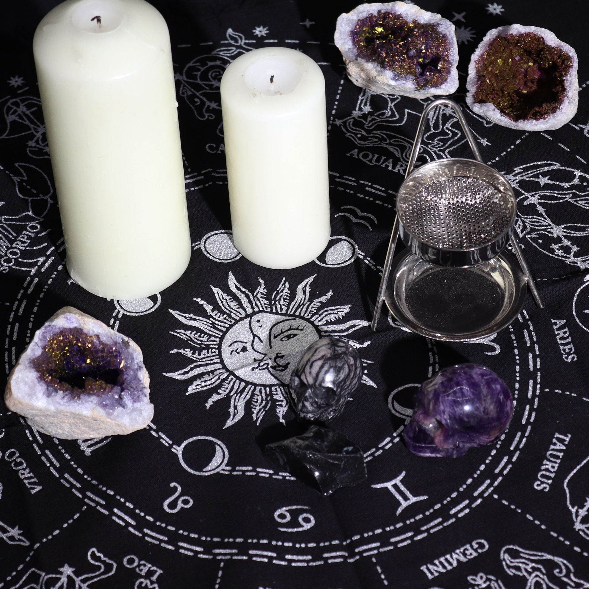 Esoterisches Altartuch mit Fransen - Horoskop - Esoteric Altar Cloth - Hauttempel