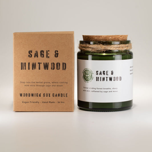 Greenman Woodwick Duftkerze Salbei und Minze – Verpackung und Produkt, Frontansicht