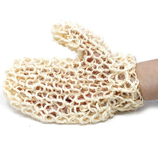Peeling-Handschuh Sisal – an einer Hand angezogen