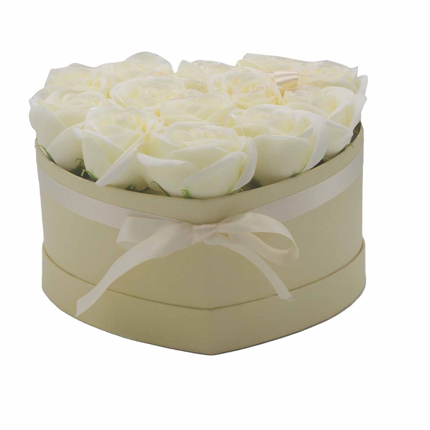 Seifenblumen Herzbouquet 13 Rosen Creme – geöffnete Box stehend, Freisteller
