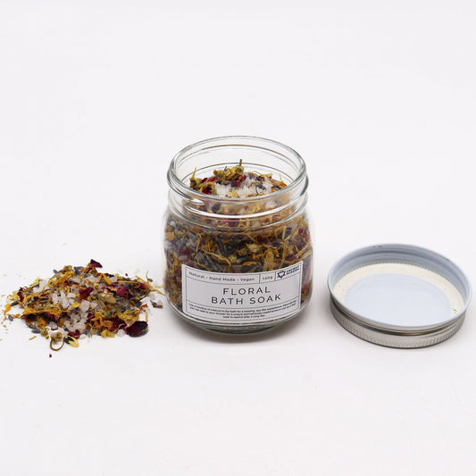 Blumiges Badesalz mit Blüten - 140 g