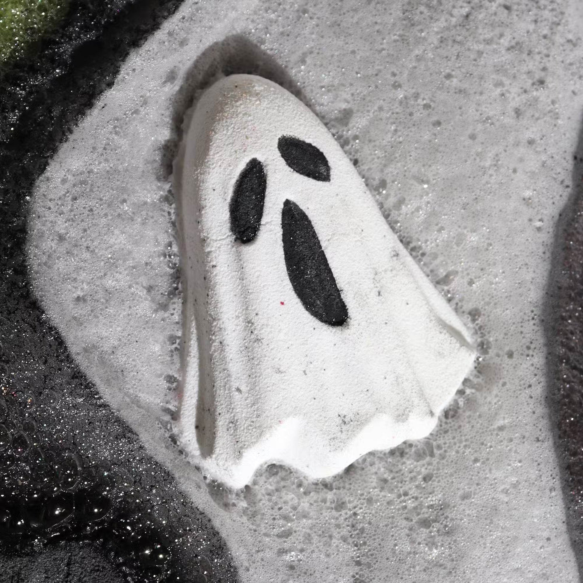 Gespenstige Halloween Badebombe Geist - Badebombe - Hauttempel