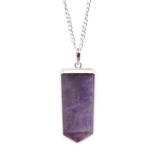 Indische Edelsteinkette Flacher Stiftanhänger Amethyst – lila Stein, Freisteller