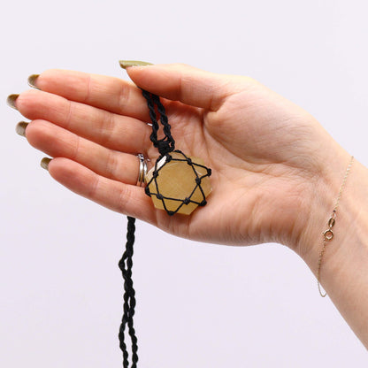 Halskette Geschnürter Edelsteinanhänger - Hexagon - Gelbquarz