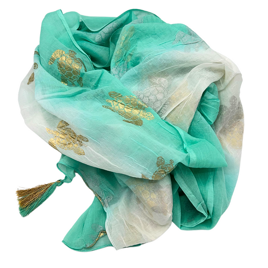 NOMAD SARI ON THE MED - Pareo/Sarong/Schal/Wickeltuch – ca. 180 x 110 cm - handbemalt Schildkröte türkis-weiß-gold