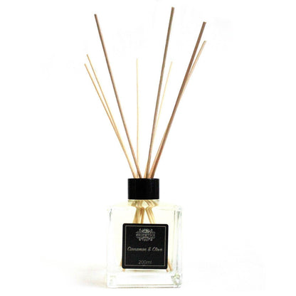 Zimt & Nelke Ätherisches Öl Rattanstäbchen Diffusor 200ml - Rattanstäbchen-Diffusor - Hauttempel