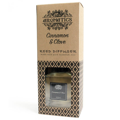Zimt & Nelke Ätherisches Öl Rattanstäbchen Diffusor 200ml - Rattanstäbchen-Diffusor - Hauttempel
